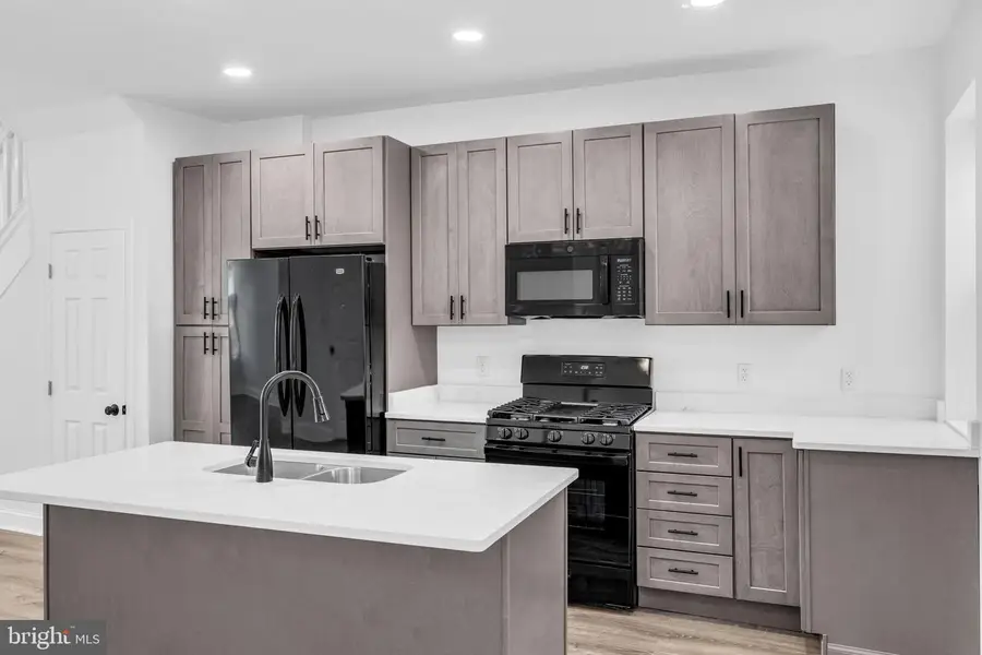 1077 Ellicott Dr, Baltimore, MD 21216 - #2