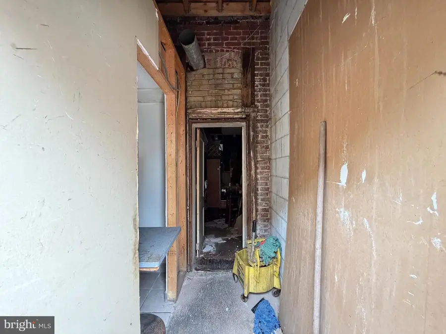 2140 W Baltimore St, Baltimore, MD 21223 - #3