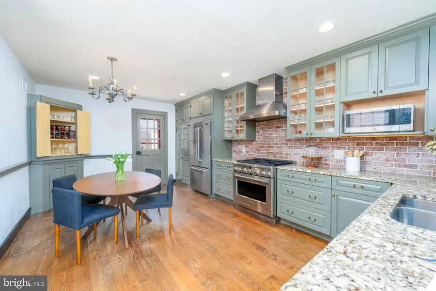 806 S Ann St, Baltimore, MD 21231 - #3