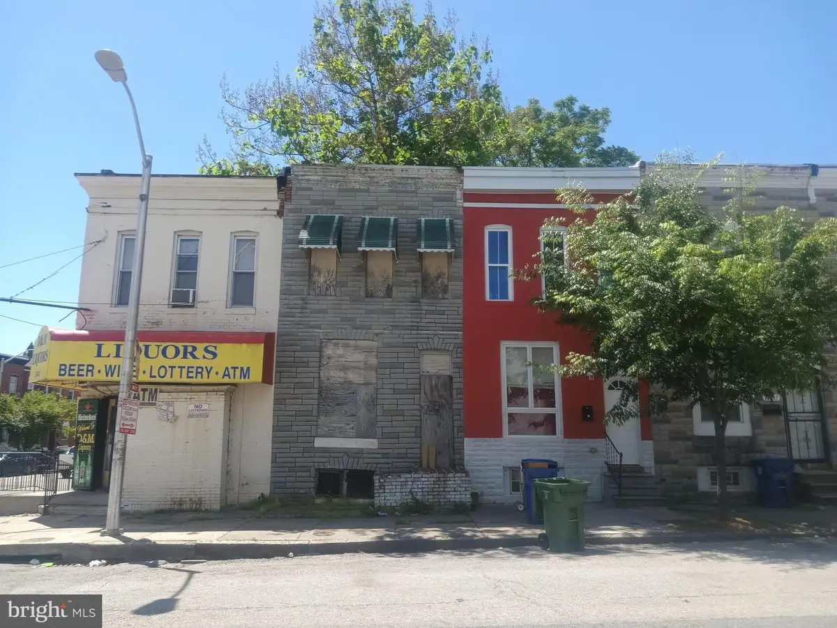 2441 E Hoffman St, Baltimore, MD 21213 - #1