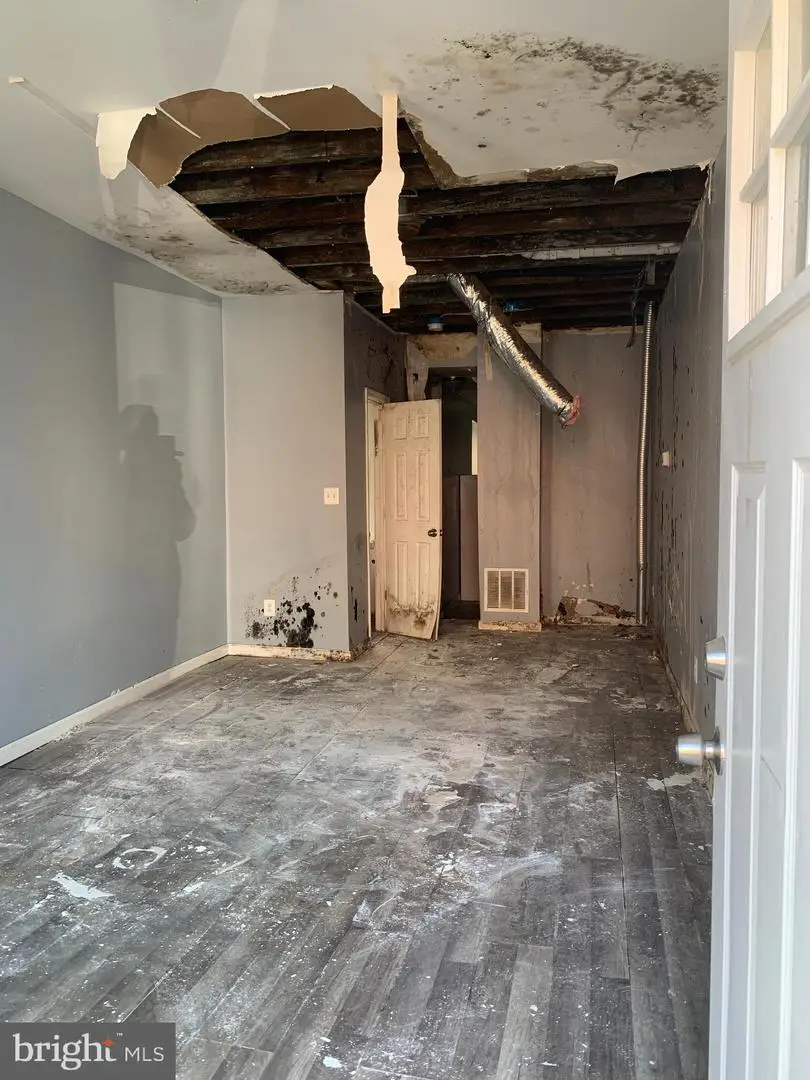 421 N Castle St, Baltimore, MD 21231 - #3