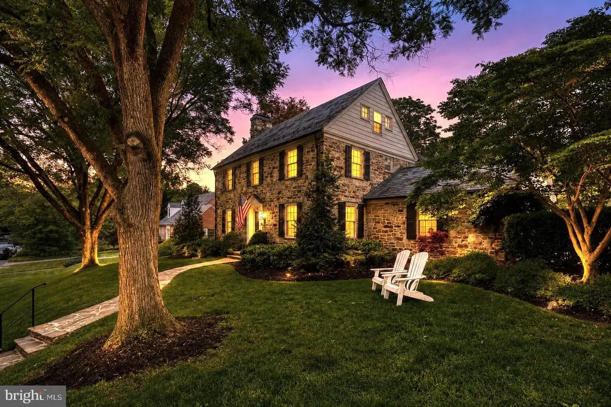 114 Castlewood Rd, Baltimore, MD 21210 - #1