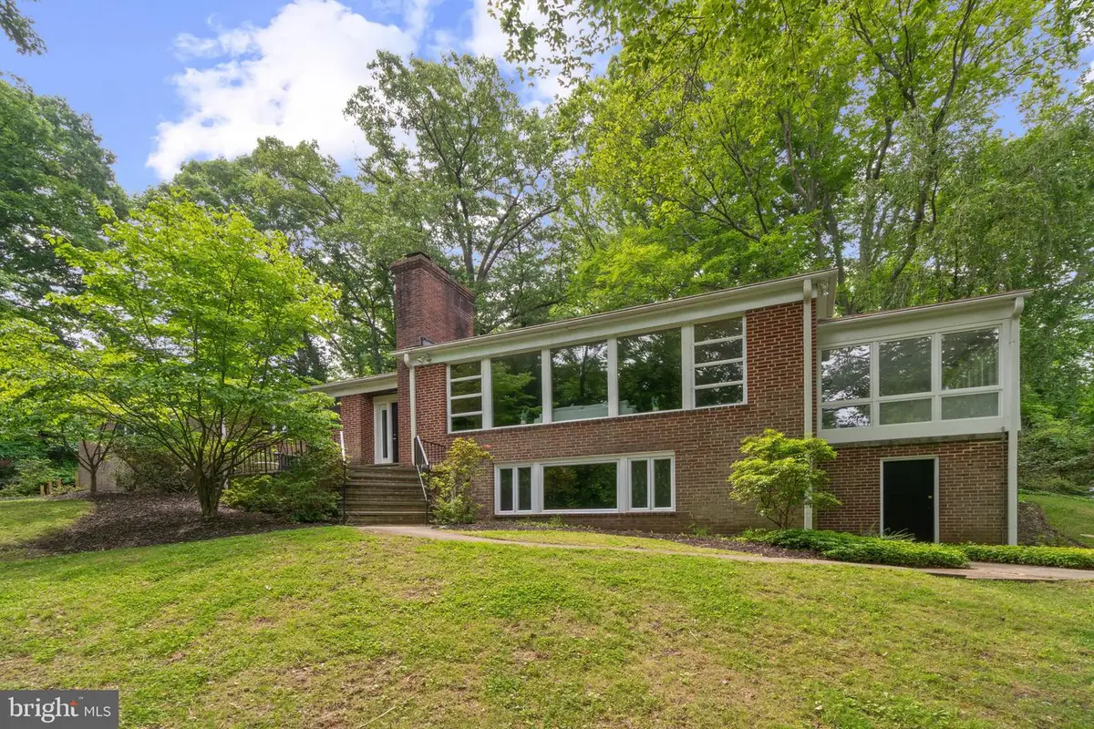 2215 Cross Country Blvd, Baltimore, MD 21209 - #1