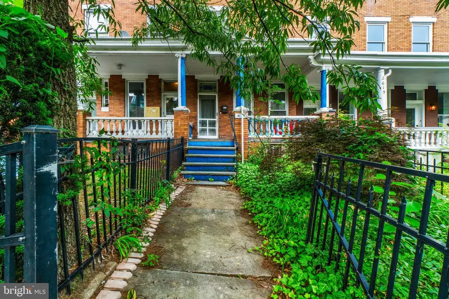 2621 N Calvert St, Baltimore, MD 21218 - #2