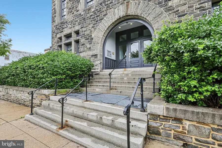 1714 Park Ave #204, Baltimore, MD 21217 - #2