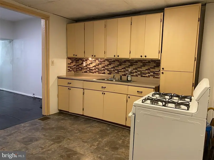 1321 James St, Baltimore, MD 21223 - #3