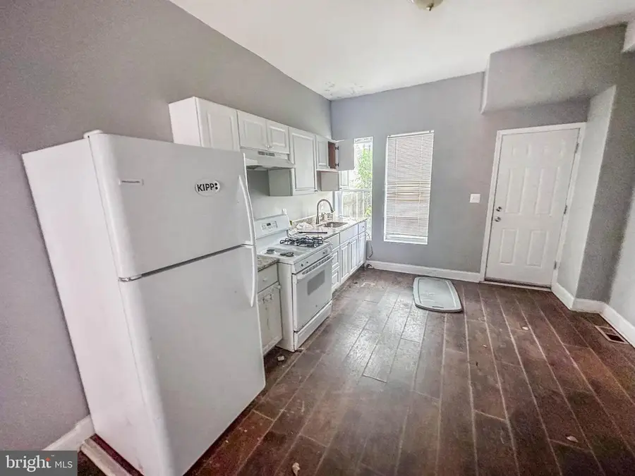 2556 W Fairmount Ave, Baltimore, MD 21223 - #3