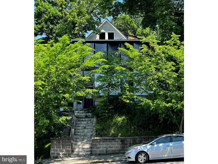 500 E 42nd St, Baltimore, MD 21218 - #2