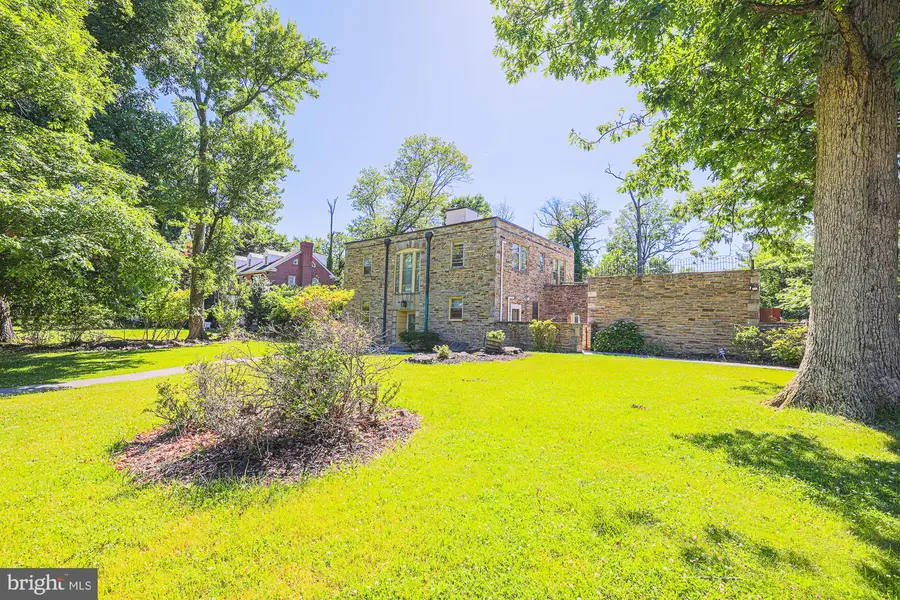 3305 Bancroft Rd, Baltimore, MD 21215 - #2