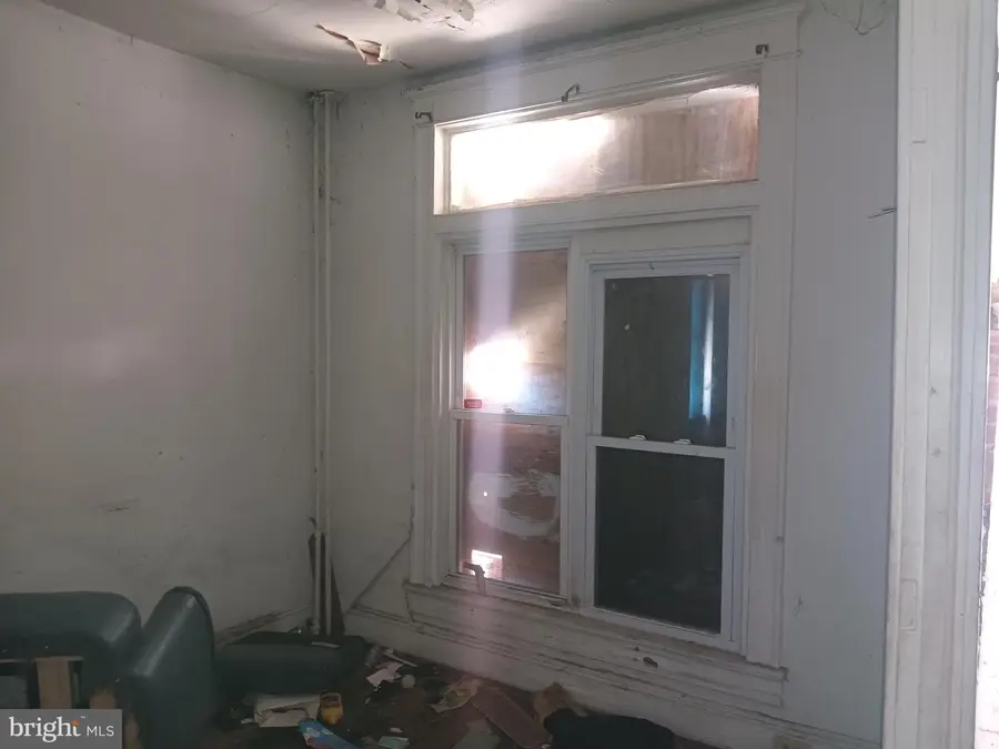 1901 Dukeland St, Baltimore, MD 21216 - #3