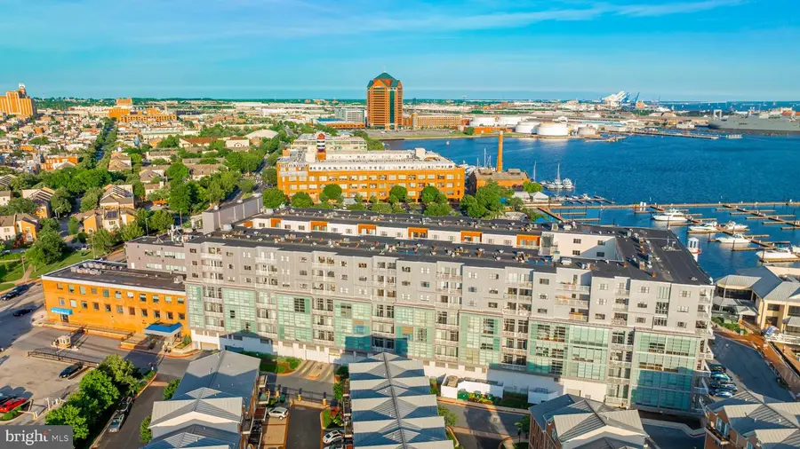 2702 Lighthouse Pt E #719, Baltimore, MD 21224 - #2