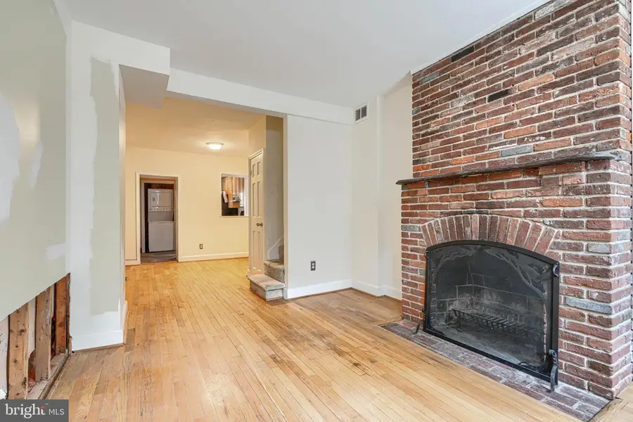 42 E Hamburg St E, Baltimore, MD 21230 - #3