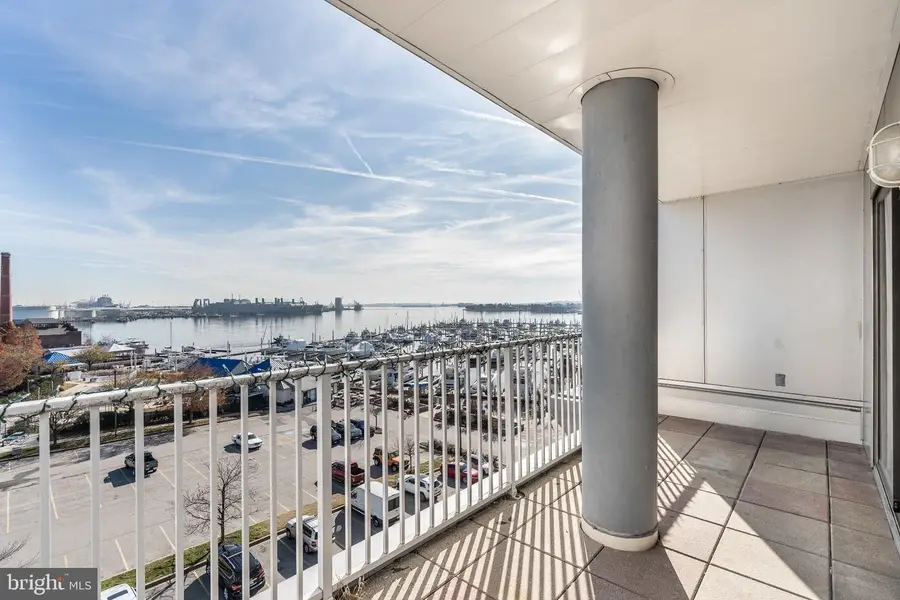 2702 Lighthouse Pt E #532, Baltimore, MD 21224 - #2