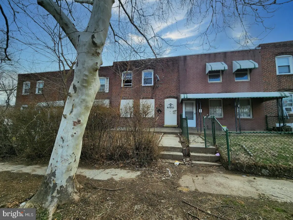 3425 6th St, Baltimore, MD 21225 - #1