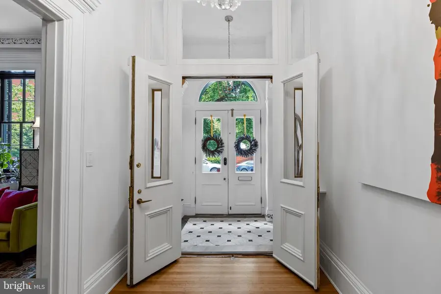 831 Park Ave, Baltimore, MD 21201 - #3