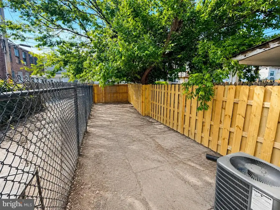1121 Cleveland St, Baltimore, MD 21230 - #3