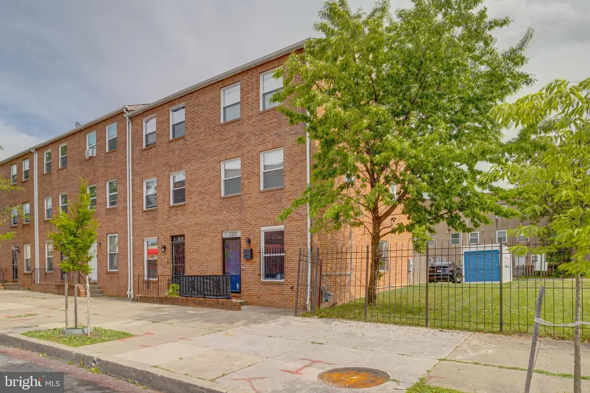 1221 E Oliver St, Baltimore, MD 21202 - #1