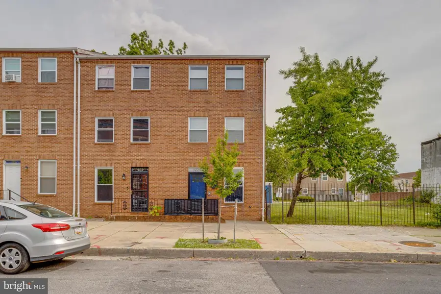 1221 E Oliver St, Baltimore, MD 21202 - #2