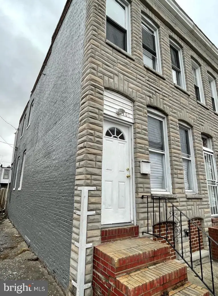 401 S Mount St, Baltimore, MD 21223 - #1