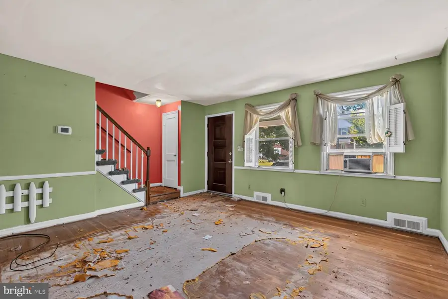 1510 Gleneagle Rd, Baltimore, MD 21239 - #3