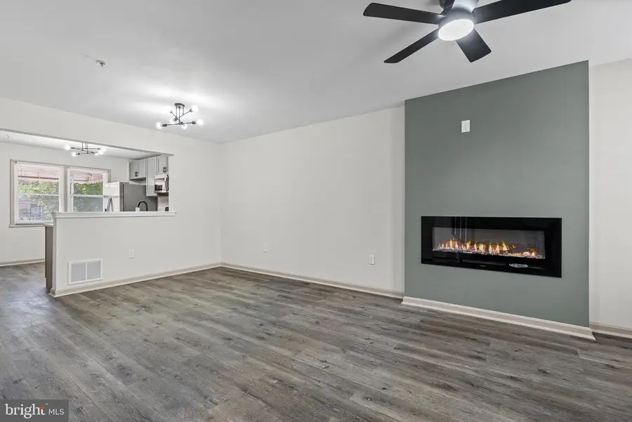 1502 Leslie St, Baltimore, MD 21217 - #3