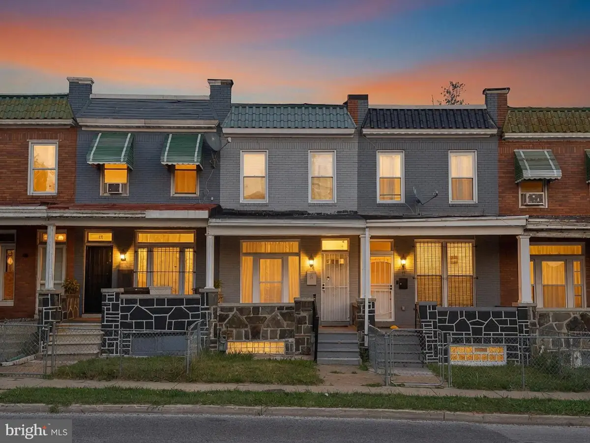 11 Hilton St, Baltimore, MD 21229 - #1