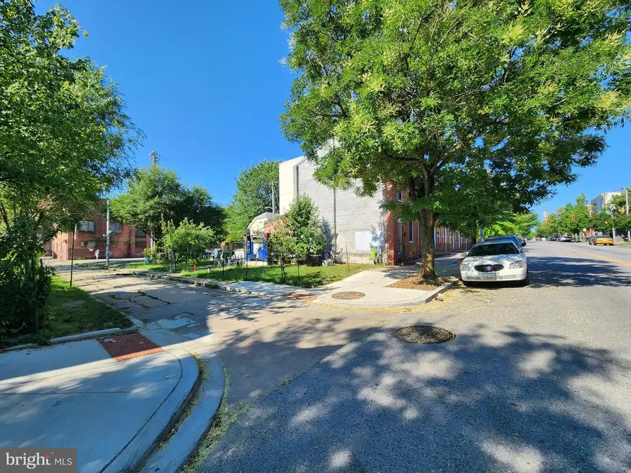 1019 W Lombard St, Baltimore, MD 21223 - #2