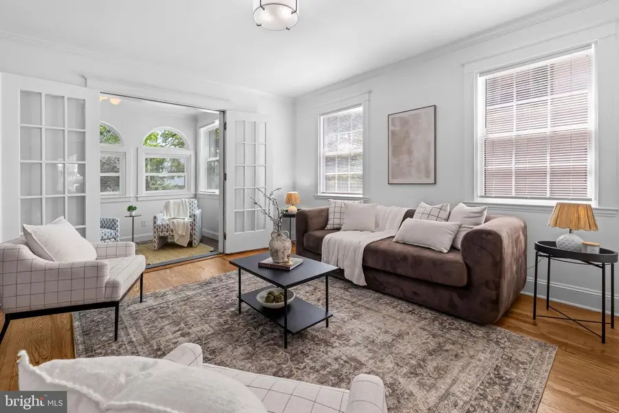 516 E 39th St, Baltimore, MD 21218 - #3