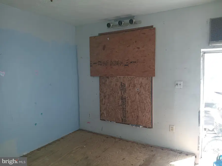 536 Brunswick St, Baltimore, MD 21223 - #3