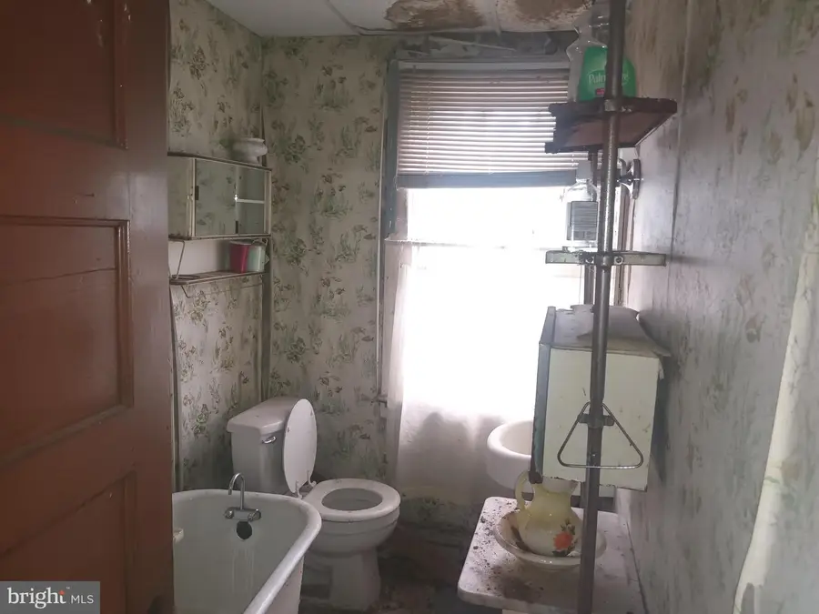 1519 N Spring St, Baltimore, MD 21213 - #2