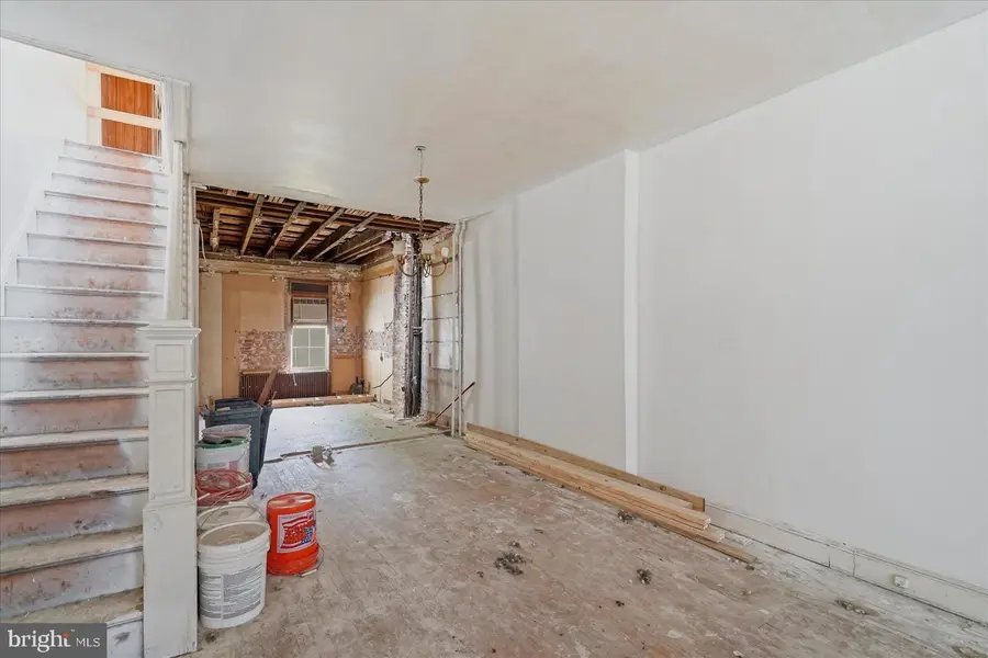 522 E 35th St, Baltimore, MD 21218 - #3
