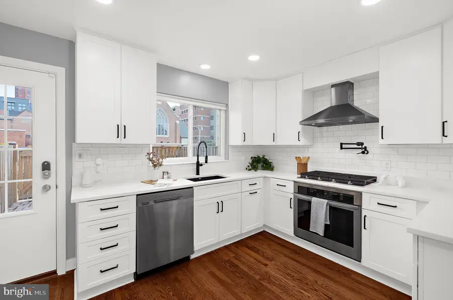 26 E Montgomery St, Baltimore, MD 21230 - #3