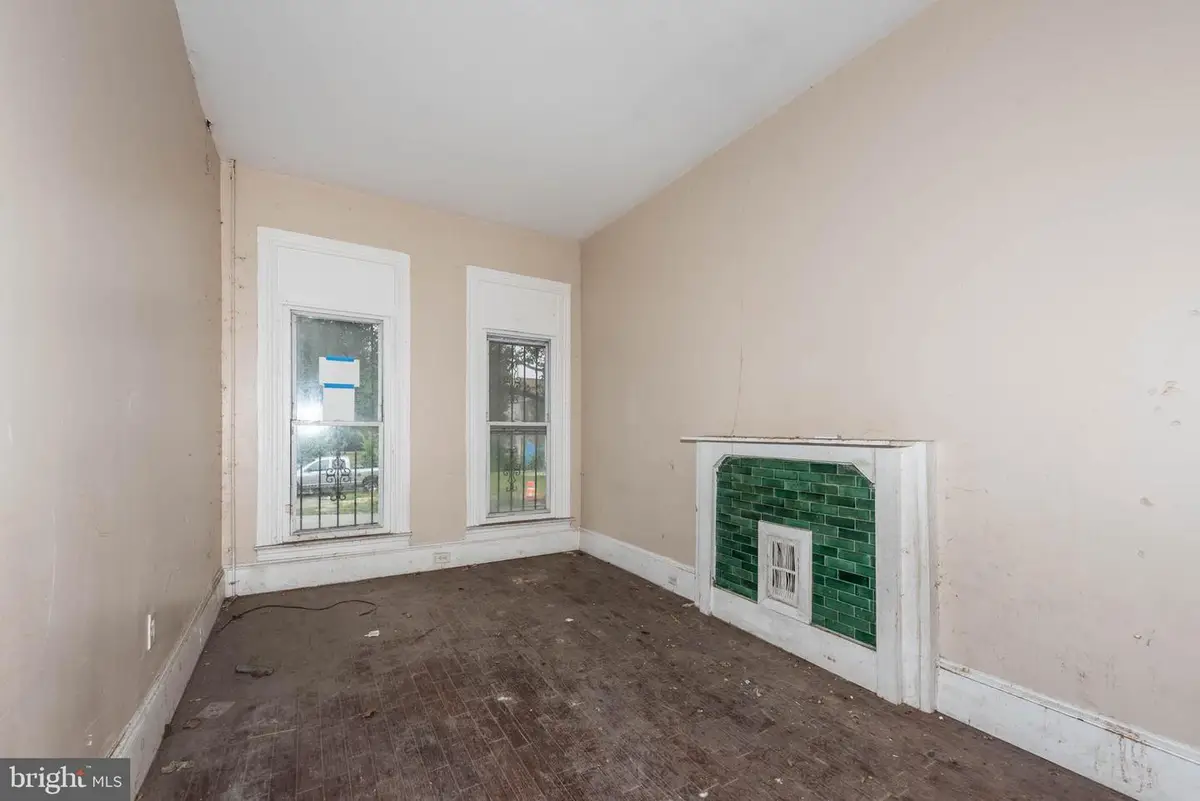 214 N Fulton Ave, Baltimore, MD 21223 - #1
