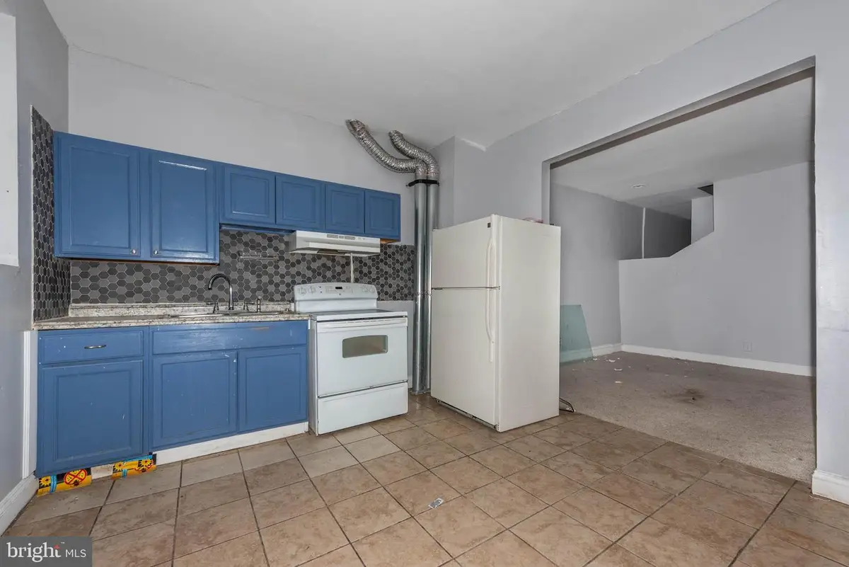 2403 Annapolis Rd, Baltimore, MD 21230 - #1