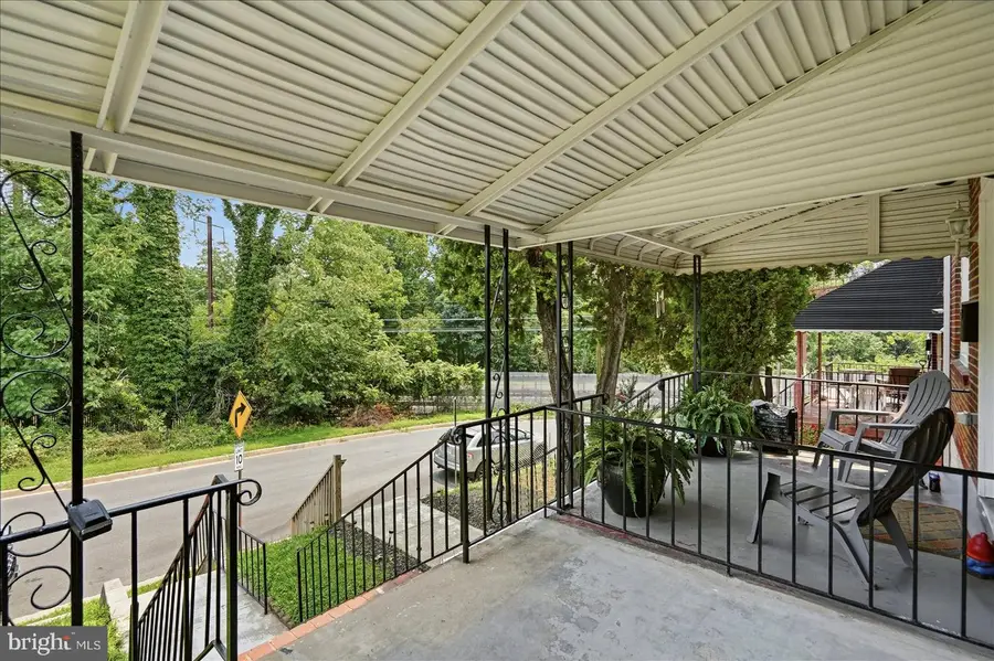 16 S Mount Olivet Ln, Baltimore, MD 21229 - #3