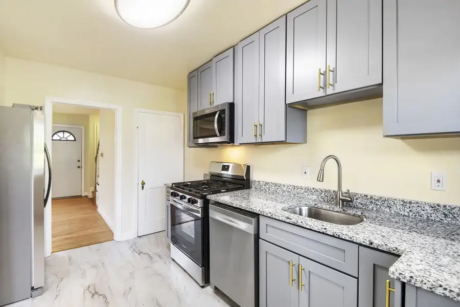 220 N Edgewood St, Baltimore, MD 21229 - #3