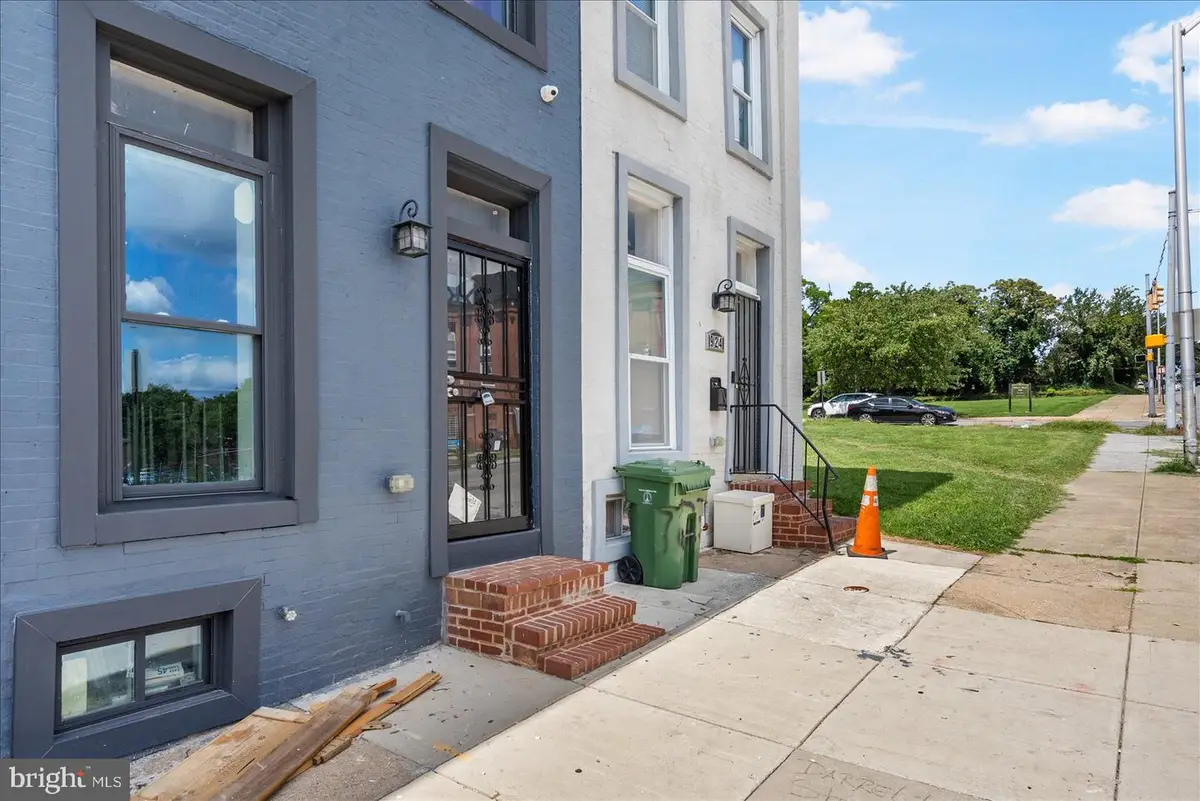 922 N Caroline St, Baltimore, MD 21205 - #1