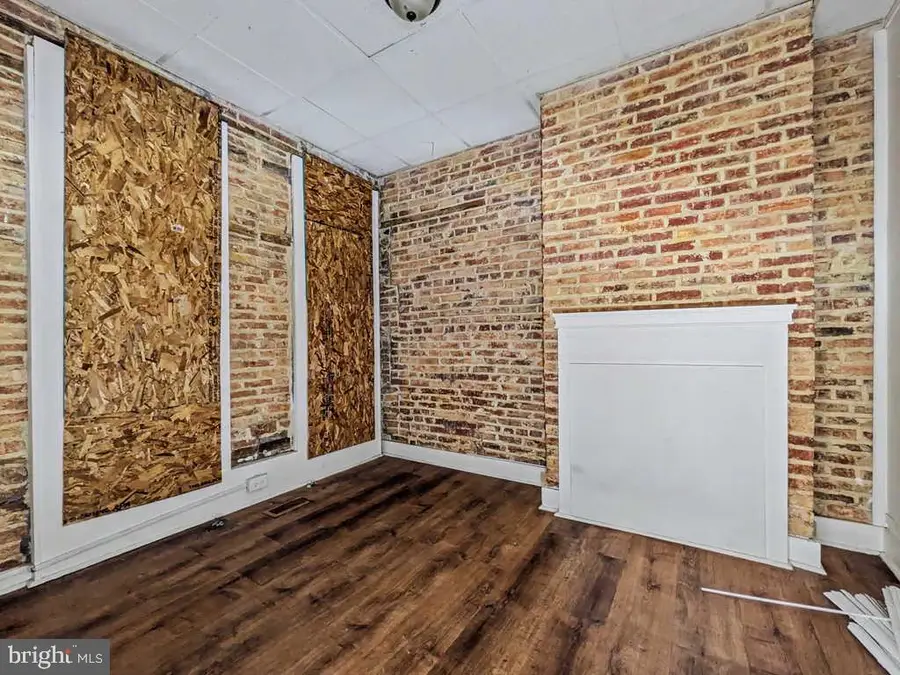 523 Brunswick St, Baltimore, MD 21223 - #3