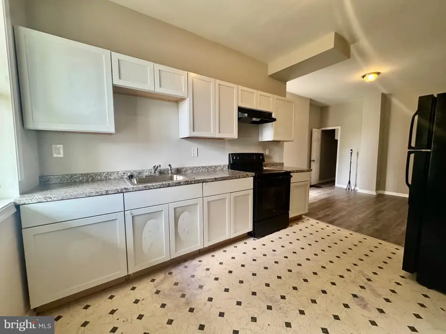 2123 Walbrook Ave, Baltimore, MD 21217 - #2