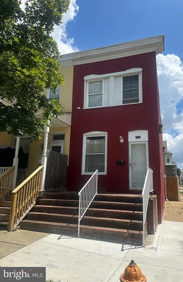 2525 Barclay St, Baltimore, MD 21218 - #1