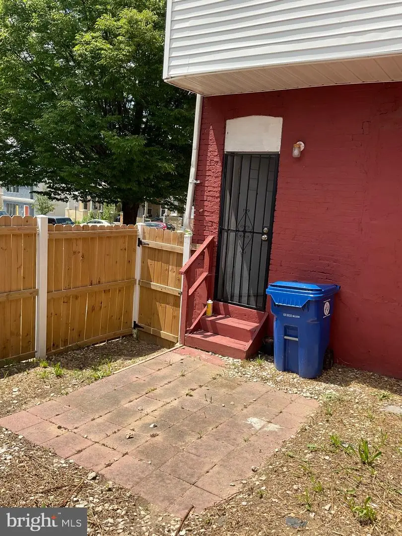 2525 Barclay St, Baltimore, MD 21218 - #3