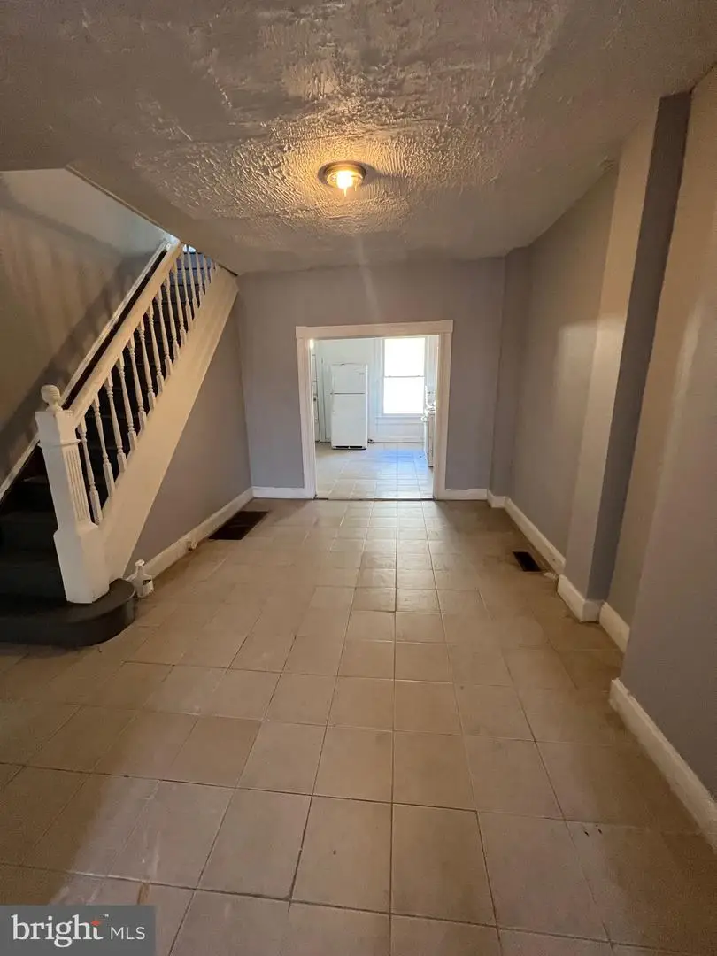 211 S Hilton St, Baltimore, MD 21229 - #3