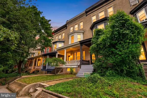 3005 N Calvert St, BALTIMORE, MD 21218