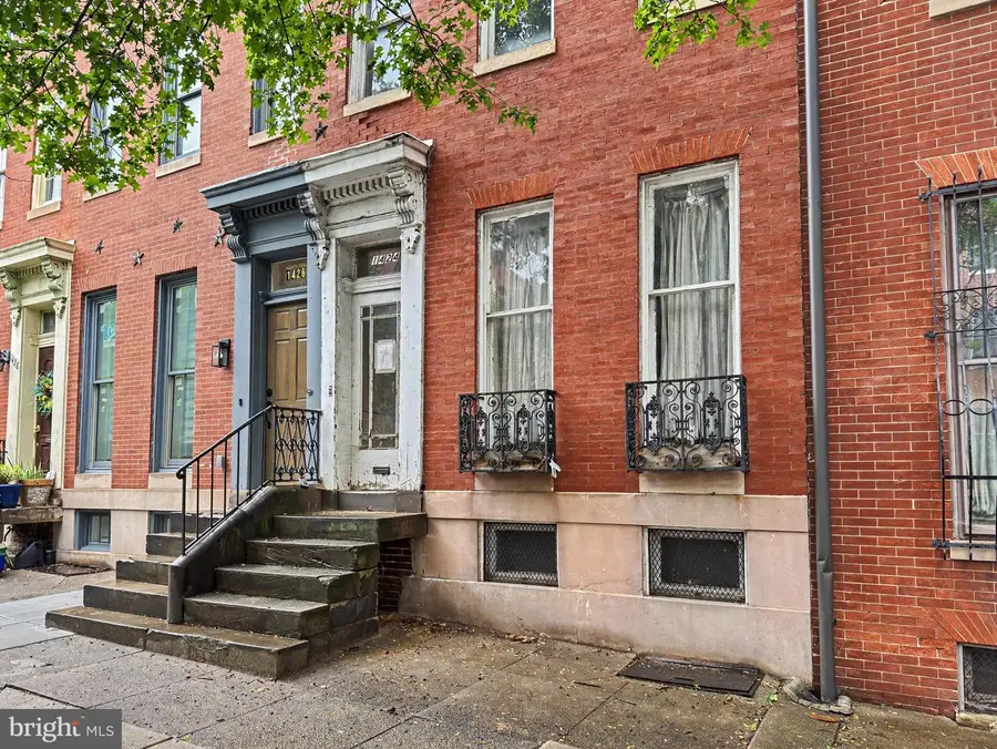 1424 Hollins St, Baltimore, MD 21223 - #2