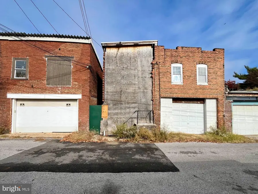 856 Lemmon St, Baltimore, MD 21201 - #3