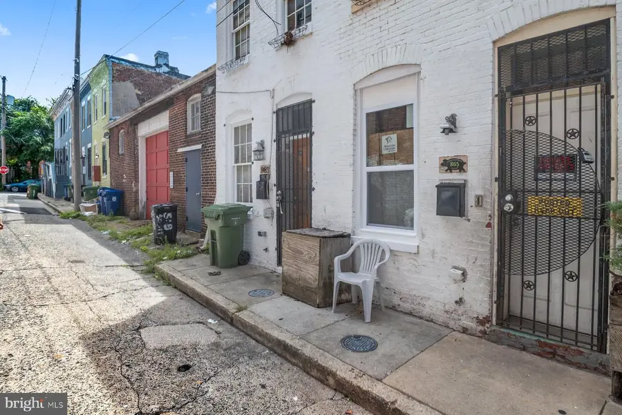 865 Reinhart St, Baltimore, MD 21230 - #2