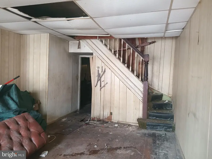 709 Appleton St, Baltimore, MD 21217 - #3