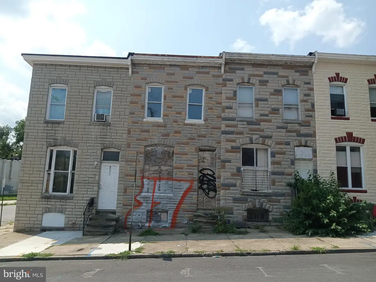 220 S Smallwood St, Baltimore, MD 21223 - #1
