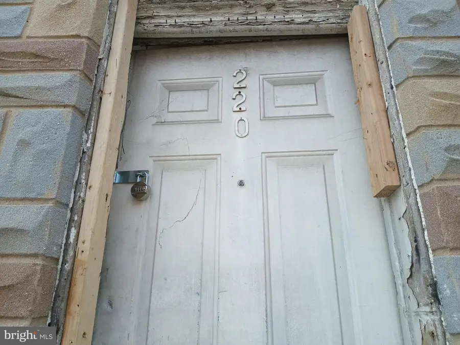 220 S Smallwood St, Baltimore, MD 21223 - #2
