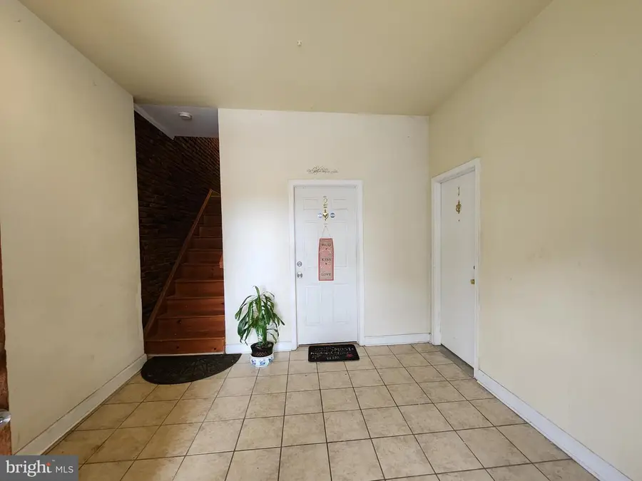 947 Brooks Ln #1, Baltimore, MD 21217 - #3